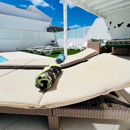 Villa Lovely Sanmar, Heated Pool, Private Gymnasium