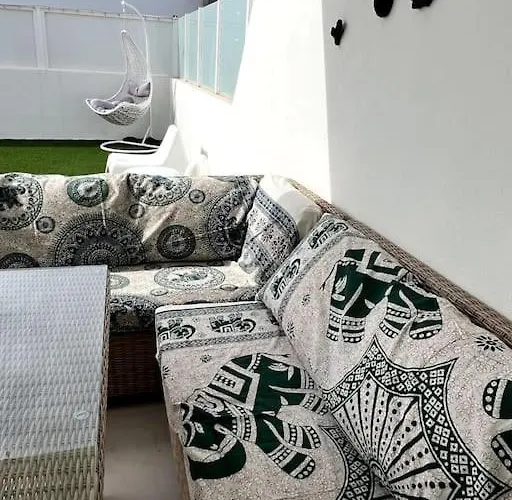 Villa Lovely Sanmar, Heated Pool, Private Gymnasium