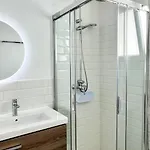Lovely Sanmar, Heated Pool, Private Gymnasium 빌라