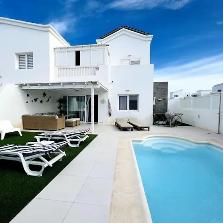 Lovely Sanmar, Heated Pool, Private Gymnasium * 플라야블랑카