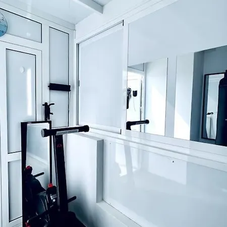 别墅 Lovely Sanmar, Heated Pool, Private Gymnasium *