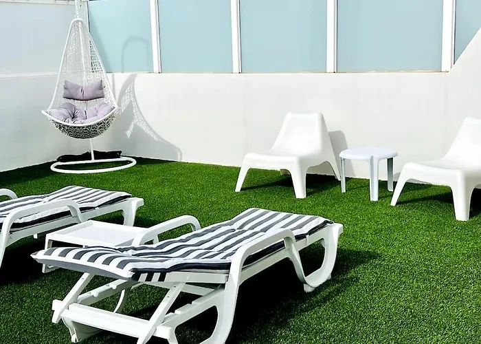 Lovely Sanmar, Heated Pool, Private Gymnasium Villa