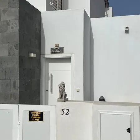 Lovely Sanmar, Heated Pool, Private Gymnasium Villa