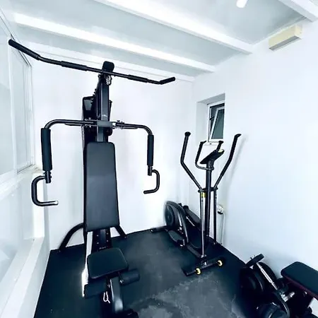 Lovely Sanmar, Heated Pool, Private Gymnasium ヴィラ プラヤ・ブランカ