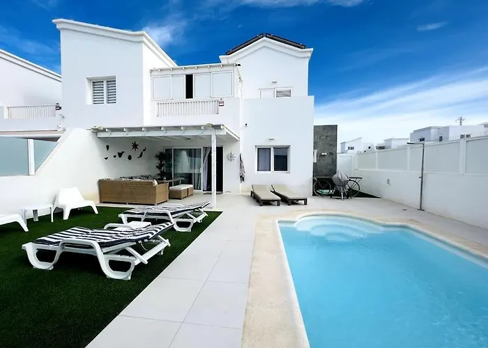 Lovely Sanmar, Heated Pool, Private Gymnasium * Playa Blanca