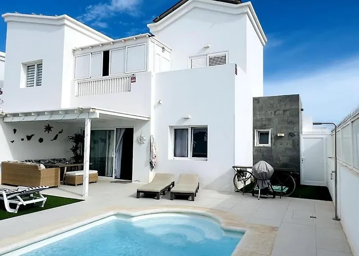 Lovely Sanmar, Heated Pool, Private Gymnasium *