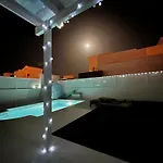 Lovely Sanmar, Heated Pool, Private Gymnasium Playa Blanca (Lanzarote)