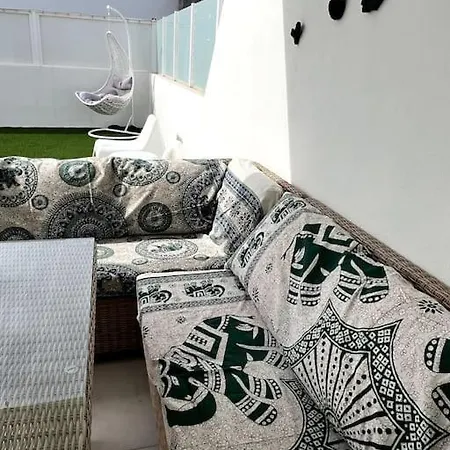 Вилла Lovely Sanmar, Heated Pool, Private Gymnasium