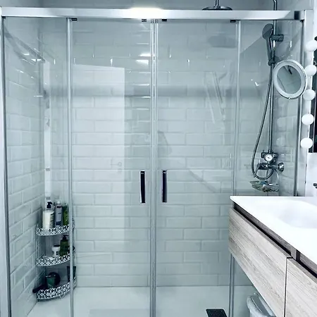 Вилла Lovely Sanmar, Heated Pool, Private Gymnasium